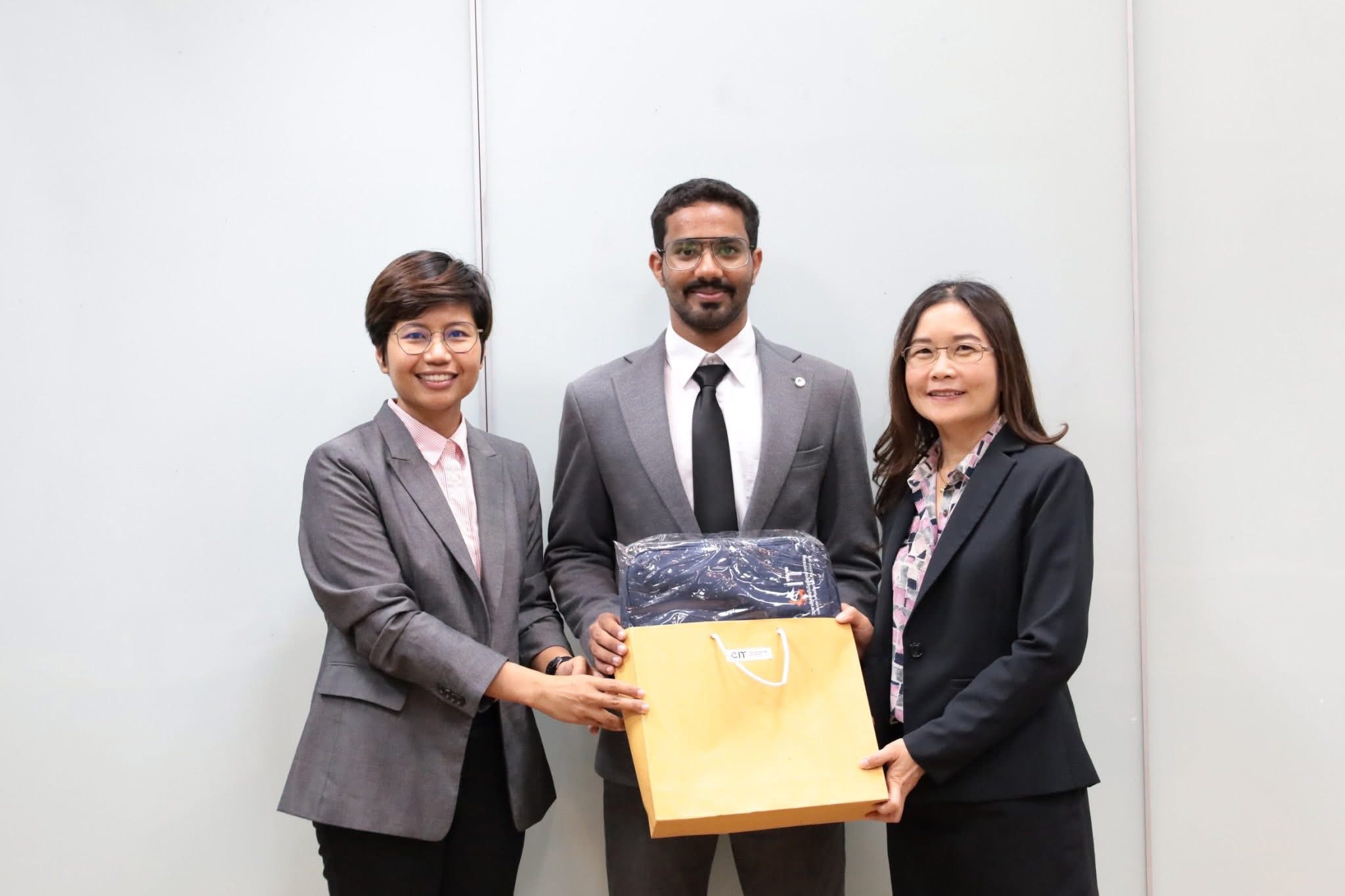 538991192_1367425905385814_6648409852318843625_n