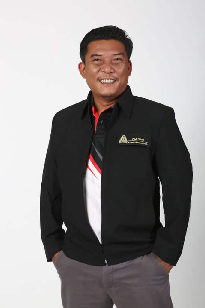 นายอุบล น้ำดอกไม้