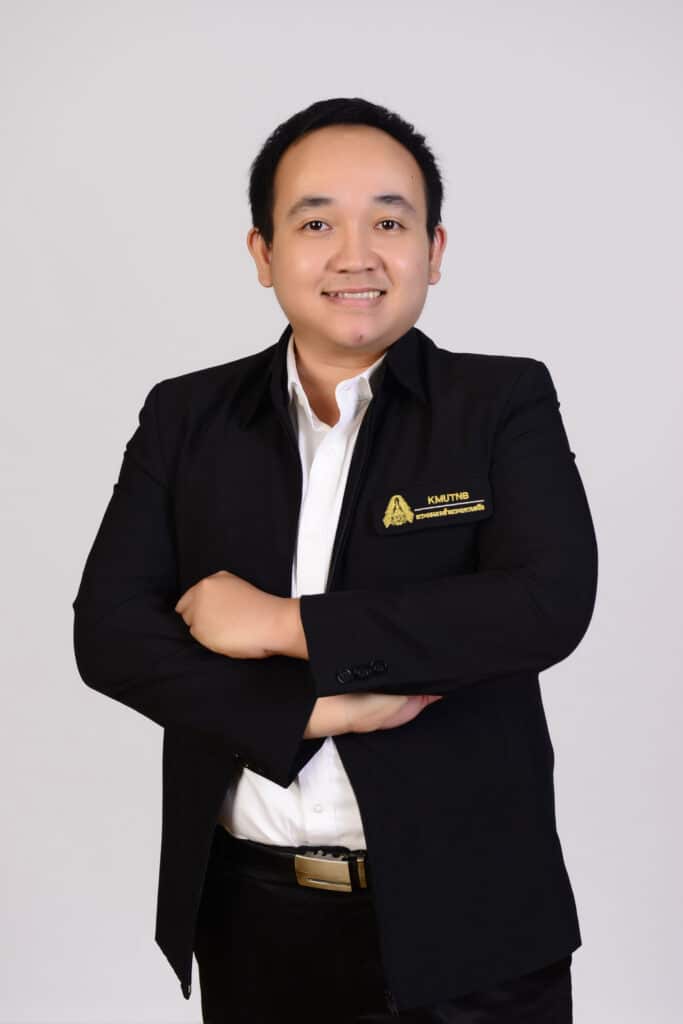 รองศาสตราจารย์ ดร.นัฐพงษ์ สุขวิพัฒน์